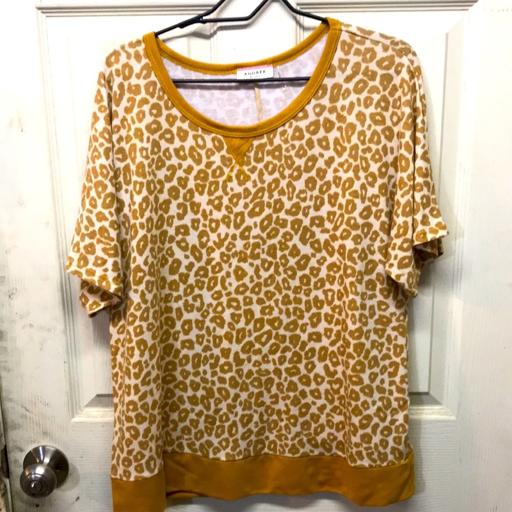 Woman’s Shirt